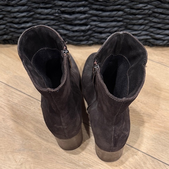 La CANADIENNE Black Suede Ankle Booties - Picture 2 of 4